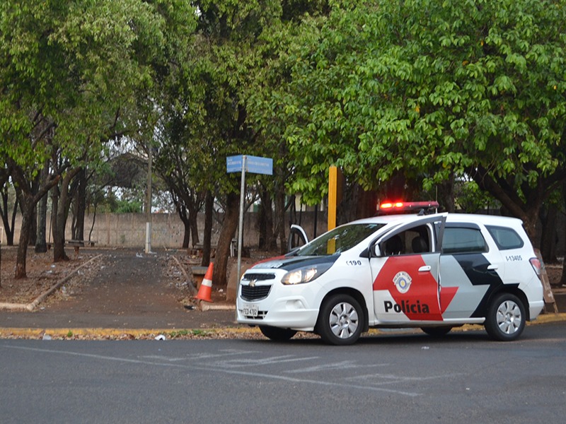Foto 6 de 13 — Crime bárbaro: homem é morto após levar golpes de faca e um outro fica ferido